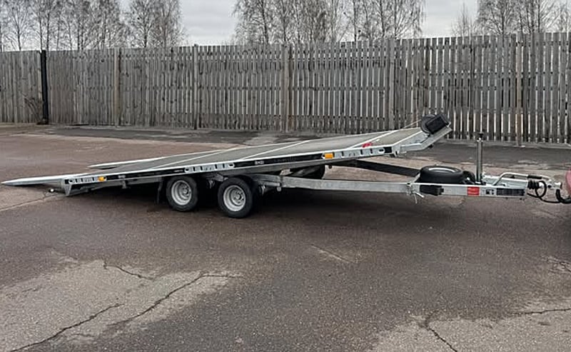 Biltransportsläp TA-NO stulet i Vålberg