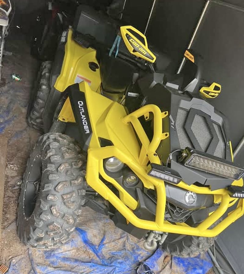 Gul Can Am Outlander 650 XMR stulen strax söder om Nordmarkshyttan norr om Filipstad