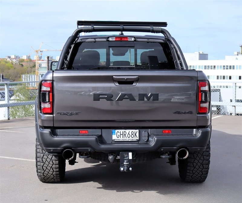 Grå RAM 1500 TRX Crew Cab stulen i Upplands Väsby