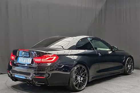 Svart BMW M4 Competition Cabriolet stulen på Lidingö